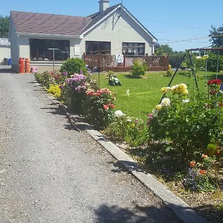 Tulla Self Catering *