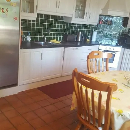 Tulla Self Catering Apartman