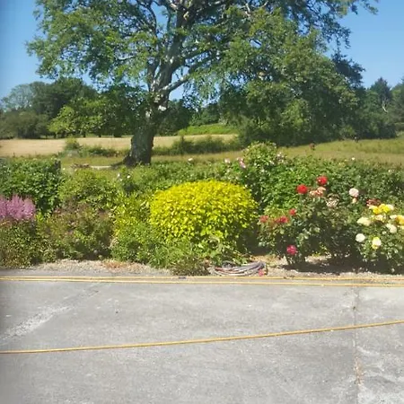 Tulla Self Catering * 리버스타운