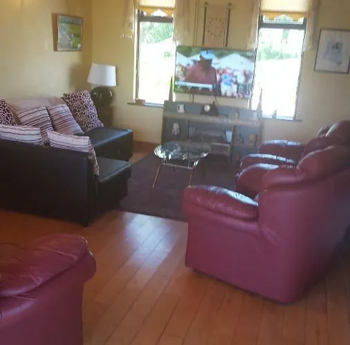 Tulla Self Catering Apartamento